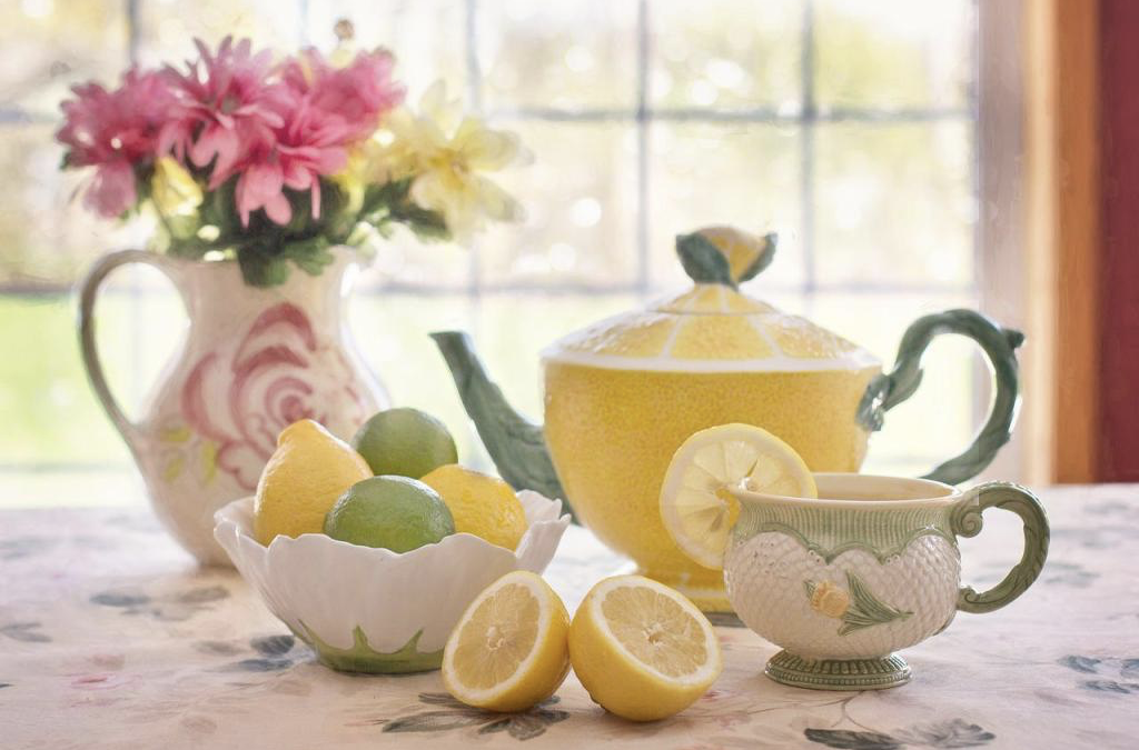 tea set with lemon and lime